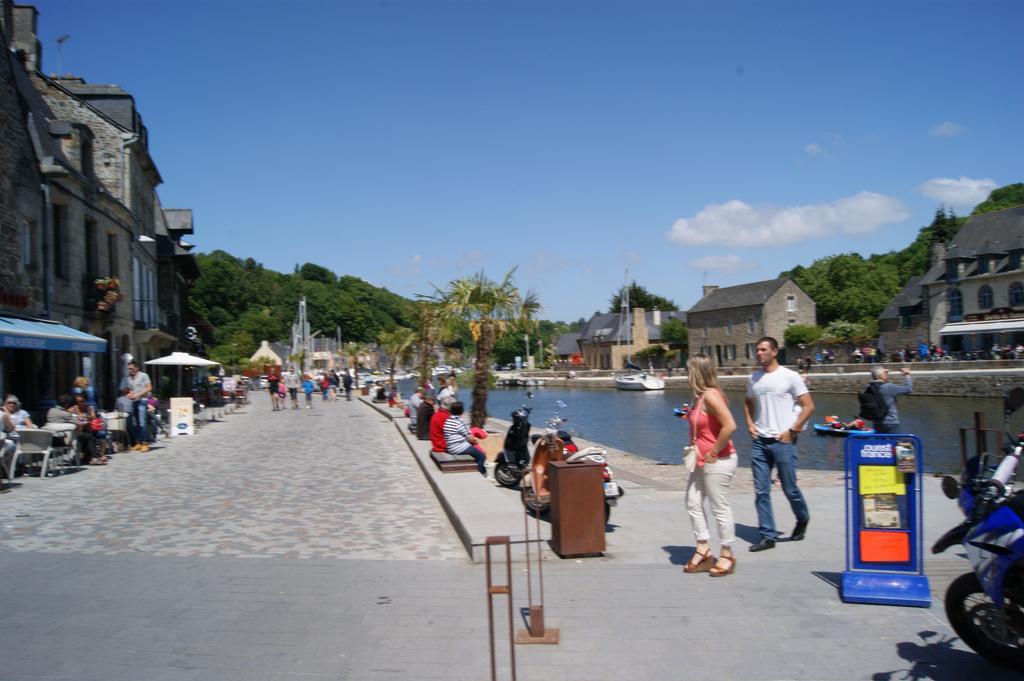 Au Fil De L'Eau - Le Bord De Rance Lejlighed Dinan Værelse billede