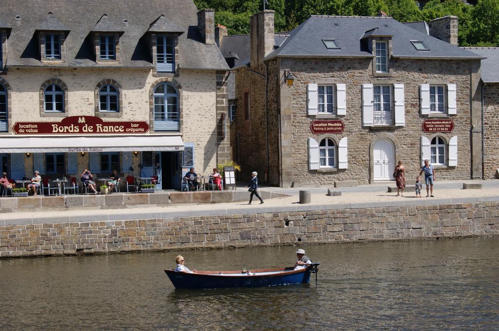 Au Fil De L'Eau - Le Bord De Rance Lejlighed Dinan Værelse billede